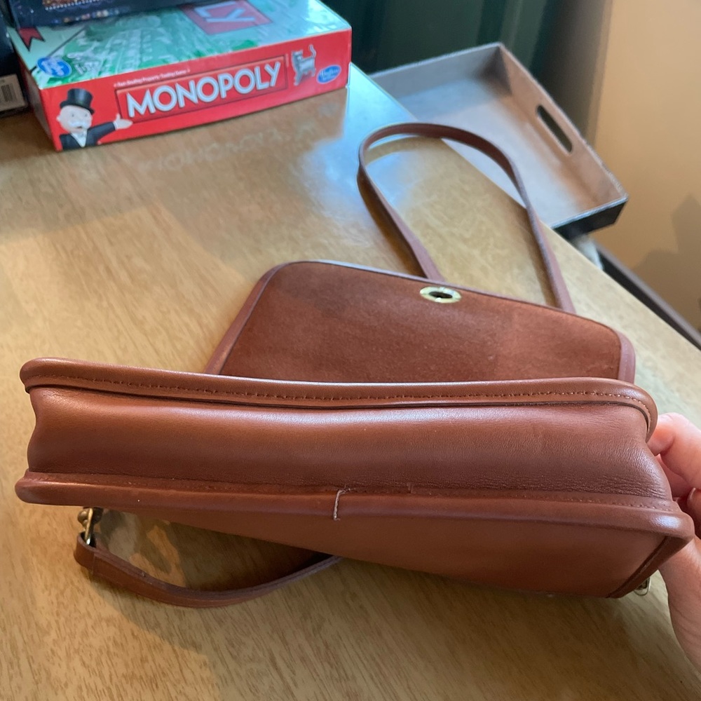 Vintage Coach British Tan Crossbody - Picture 3 of 7